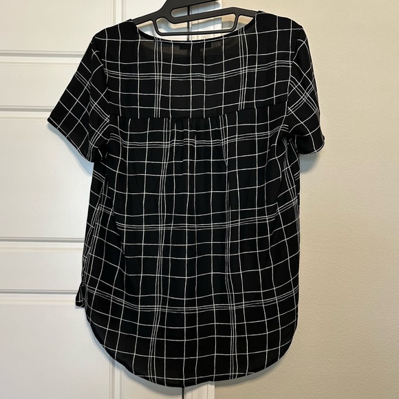 Black and White Checkered Women's Top - Picture 2 of 3